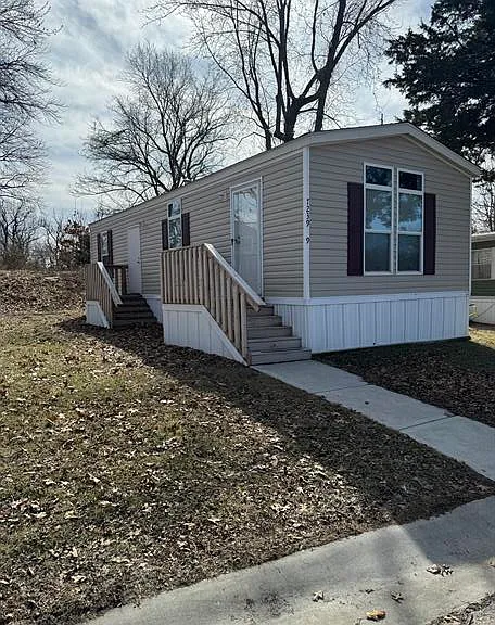 7239 Forest Dr — Photo 1