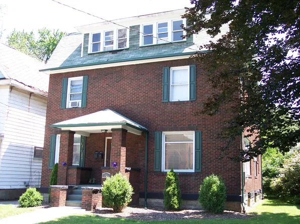 952 Liberty St APT B, Franklin, PA 16323