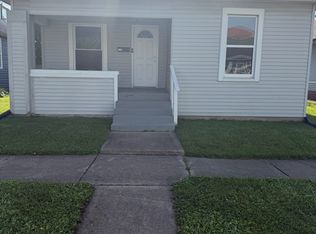 708 Montgomery St, Shelbyville, IN 46176