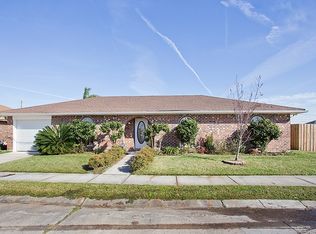 3621 Gallo Dr, Chalmette, LA 70043