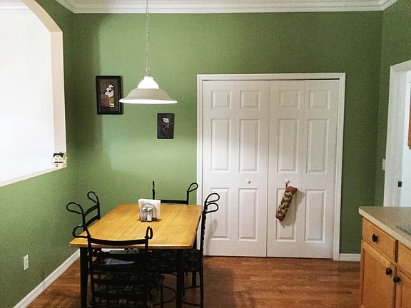 4th image of 2361 SE Haddon Street