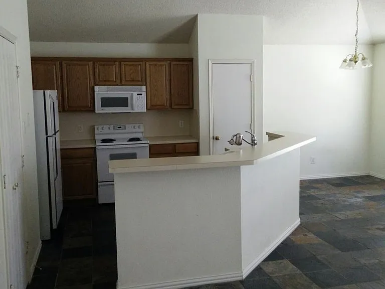 2700 Jennie Wells Dr — Photo 5