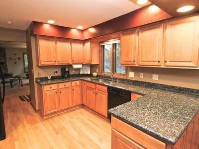 965 Summit Dr, Waukesha, WI, 53186