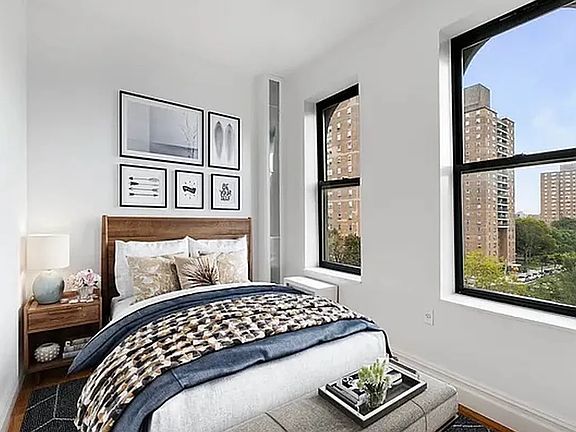 3rd image of 243 Henry St APT 4