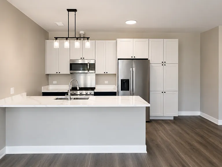 Huntley Crossing — Photo 15