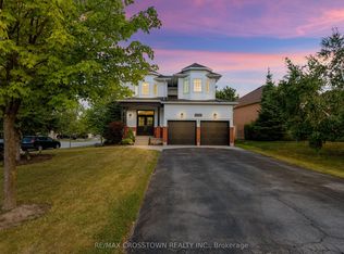 11 Kensington Trl, Barrie, ON L4N 0K5