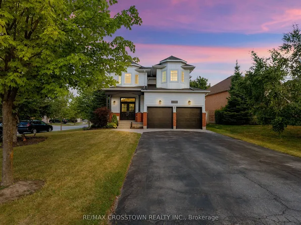 11 Kensington Trl, Barrie, ON L4N 0K5