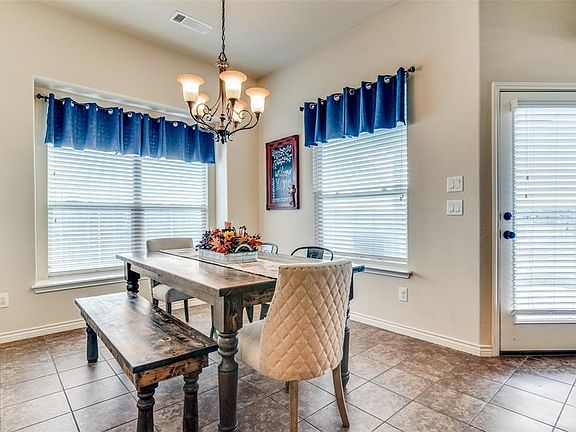 2nd image of 3052 Harvest Bend Cir