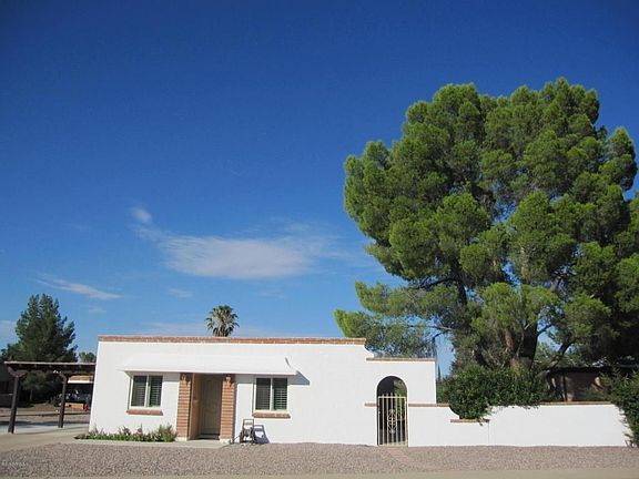 4th image of 201 E La Huerta