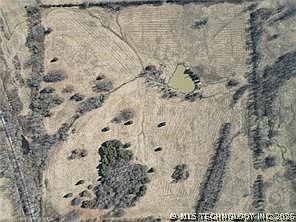 4th image of 600 Paw Paw Rd