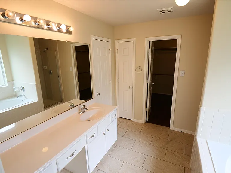 24731 Cobble Canyon Ln — Photo 23