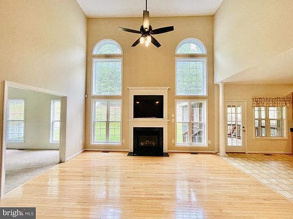 3rd image of 7 Basket Ct