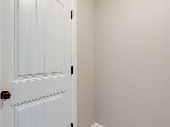 5th image of 9534 Tyler Terrace Ct SE