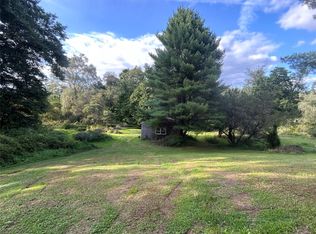 27030 Deckards Rd, Cochranton, PA 16314