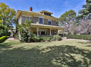 924 S Center St, Redlands, CA 92373