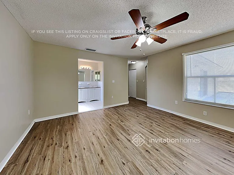 10711 SW 167th St — Photo 9
