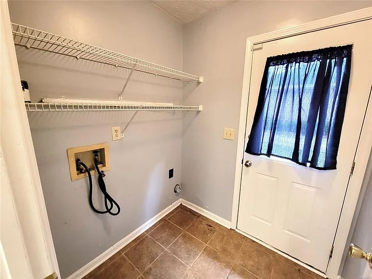 3248 Meadow Walk Ln — Photo 13