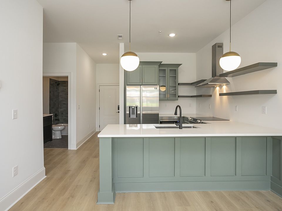 1st image of 1225 Lischey Ave #204