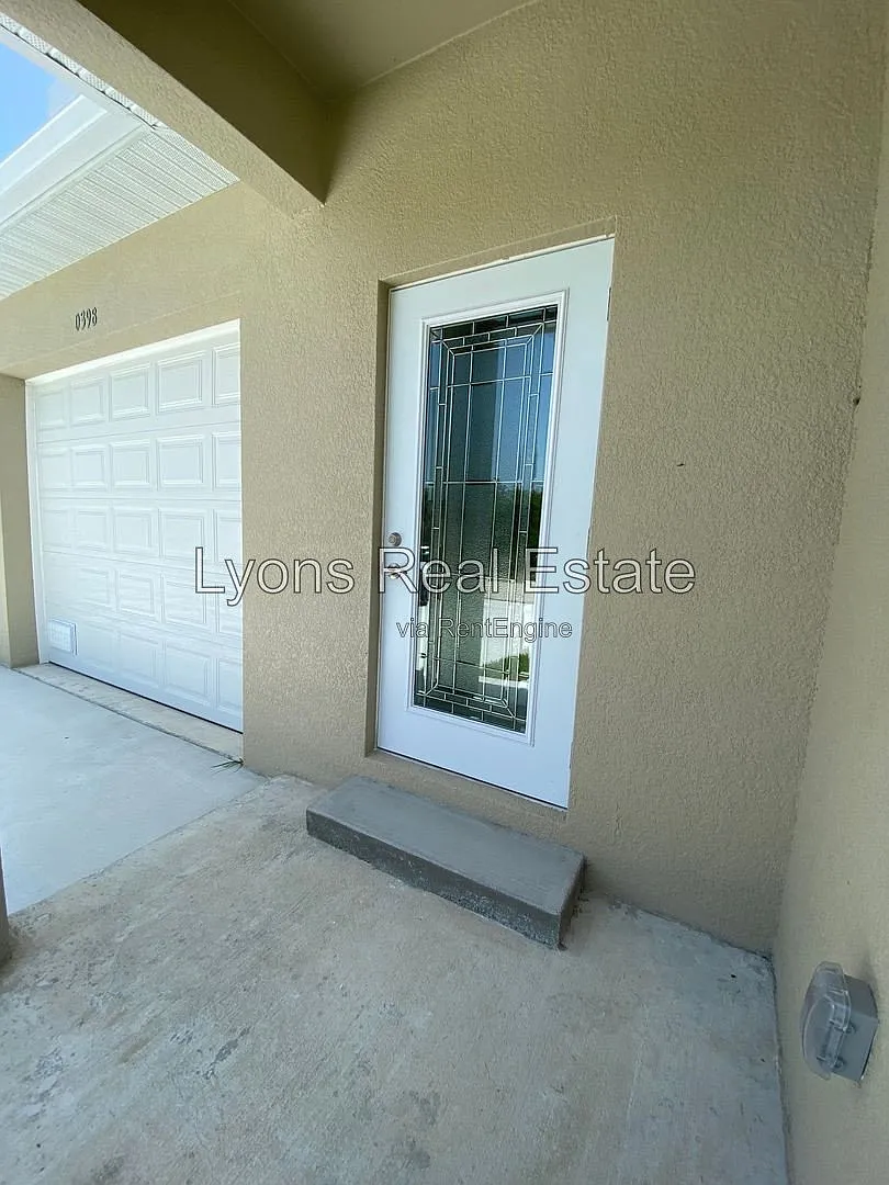 3 bed, 2.0 bath, 1212 sqft, $1,500 — Photo 4