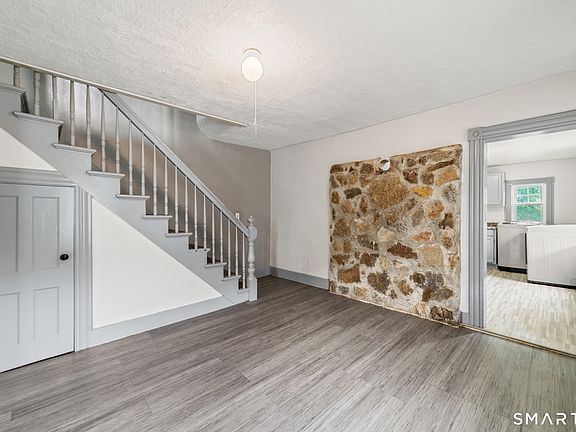 5th image of 66 Pearl St