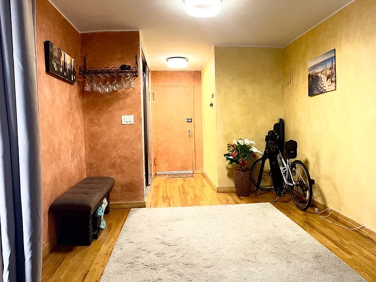 2727 Ocean Pkwy #C10 — Photo 1