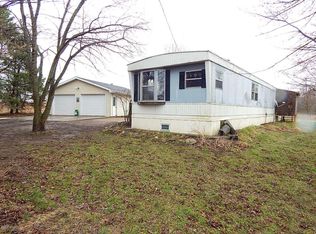 8440 N Shaytown Rd, Vermontville, MI 49096