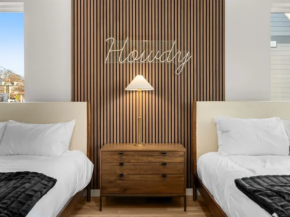 2000 S Hamilton Rd #4, Nashville, TN 37218