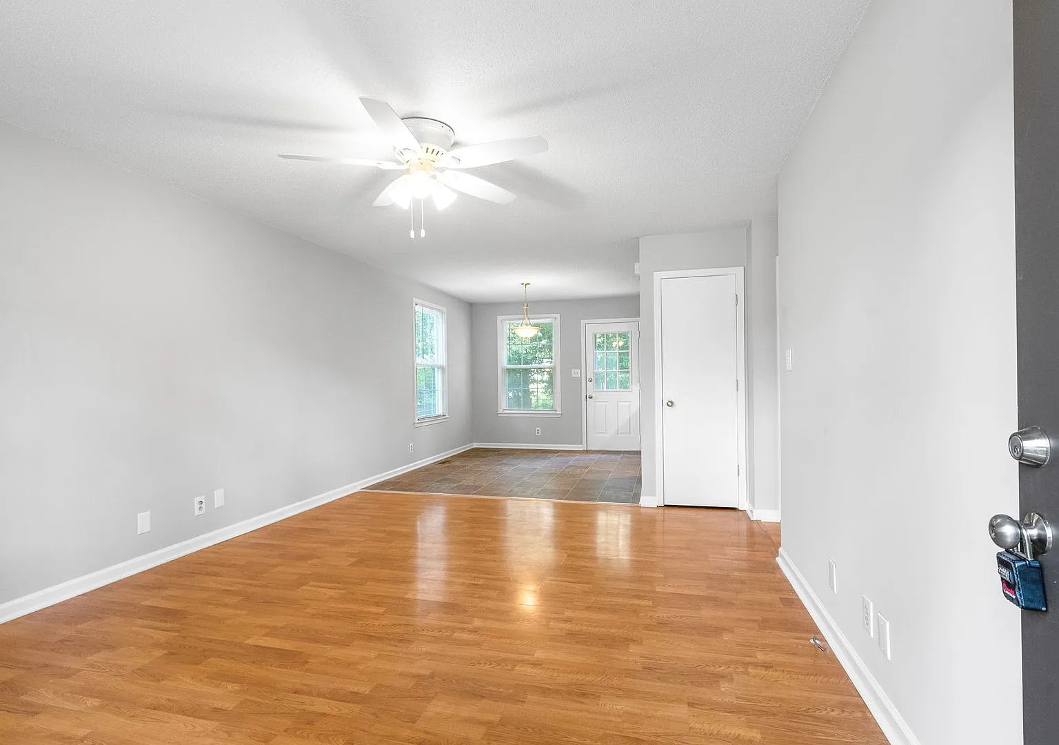 3 Bedroom Pet Friendly Home For Rent! — Photo 3