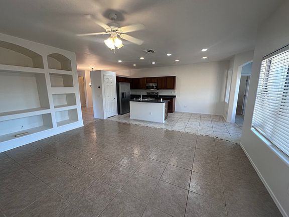 3rd image of 1684 E Silver Reef Dr