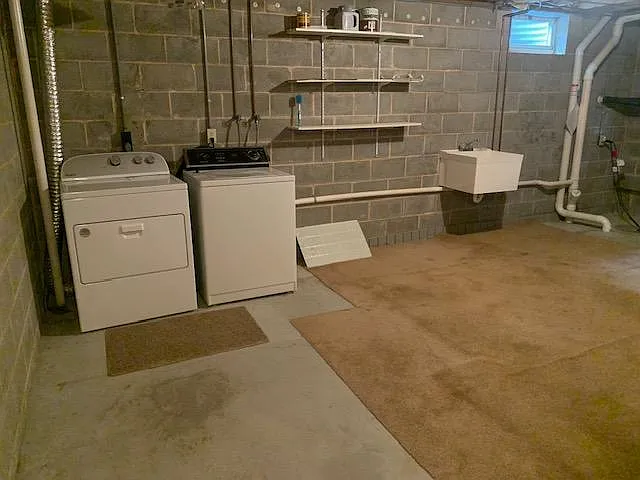 99 Lee Ann Ct — Photo 14