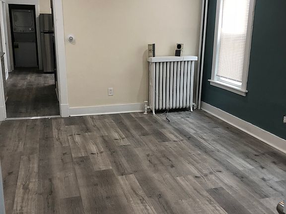 4th image of 615 Myrtle Ave #1