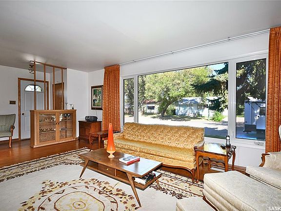 4th image of 253 25th St W