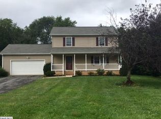 1836 Harvard Rd, Waynesboro, VA 22980
