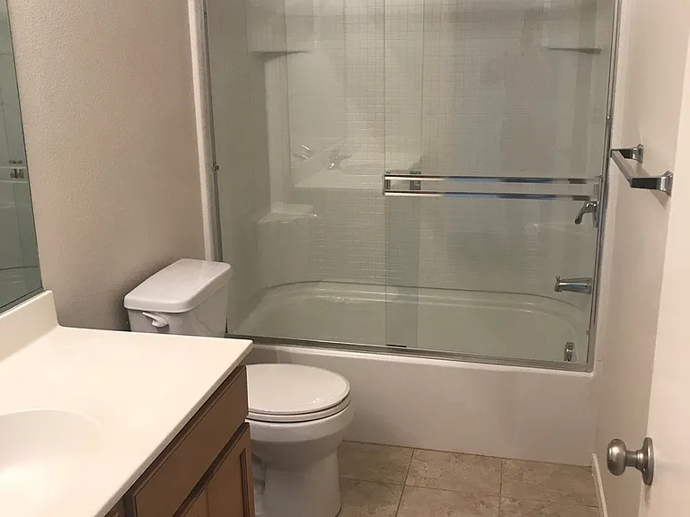 2482 Avignon Cir — Photo 6