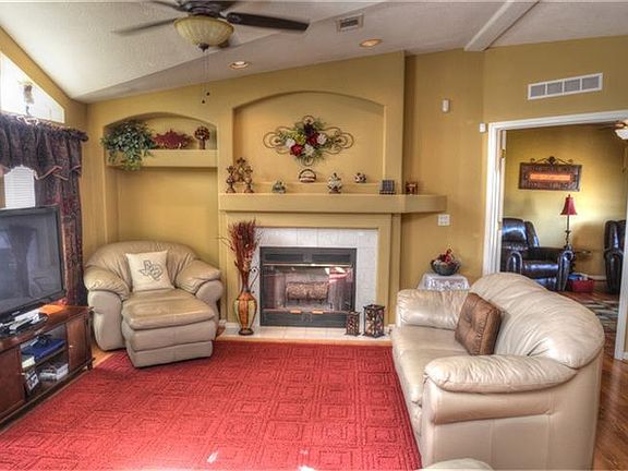 4th image of 16218 Millers Landing Ln