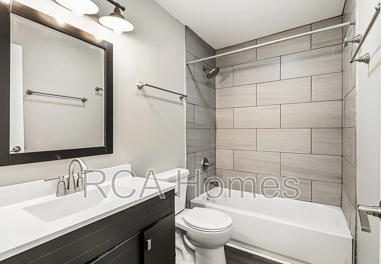 1452 Woodlawn Ave — Photo 7