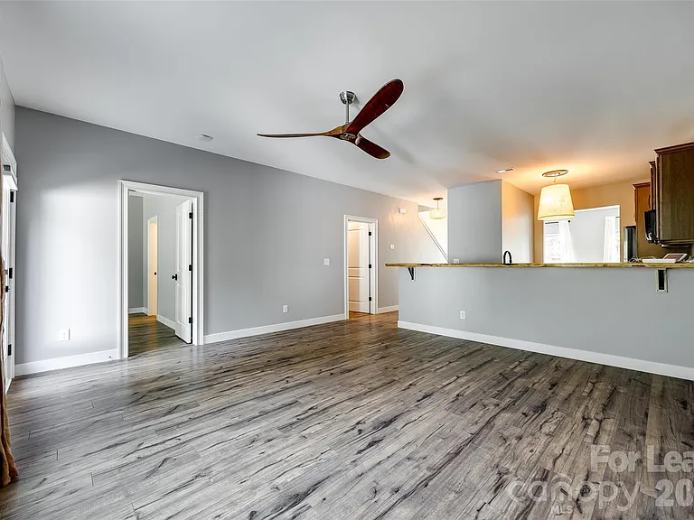 440 Battery Cir — Photo 12