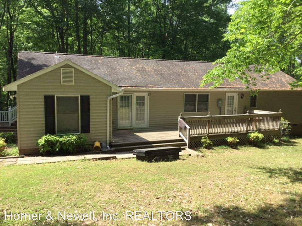 2nd image of 220 Beachcliff Rd