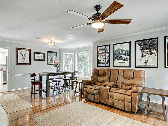 5th image of 2416 Beaconwood Dr
