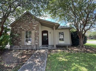 5518 Arialo Dr, Baton Rouge, LA 70820