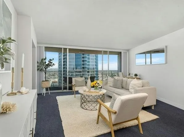 700 E Ocean Blvd #100, Long Beach, CA 90802