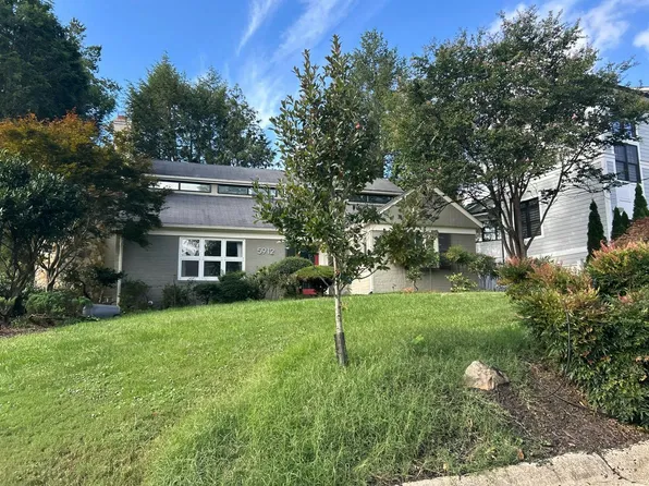 5912 Carlton Ln, Bethesda, MD 20816