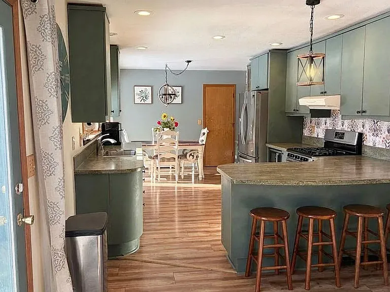 1551 N Lucille St — Photo 3