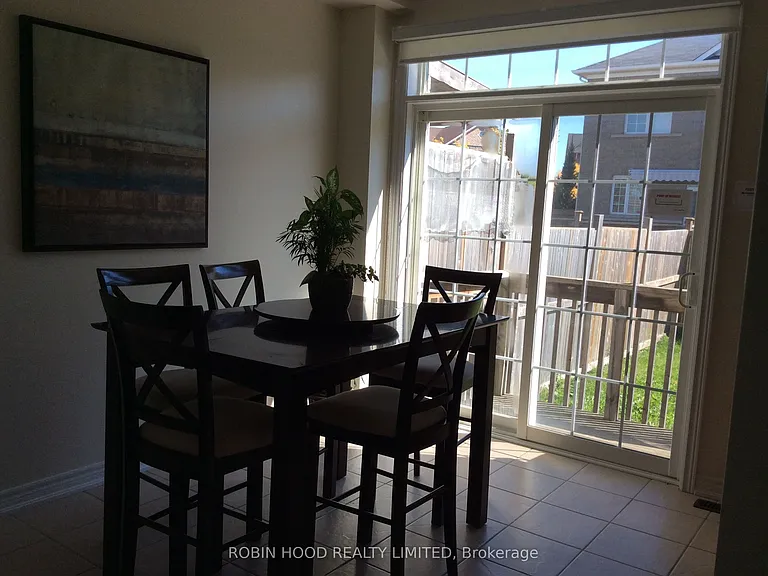 39 Palm Tree Rd — Photo 10
