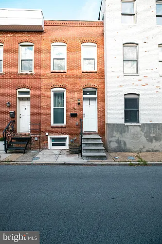 16 N Bradford St Photo 1