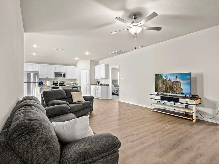 Vander Ranch Estate Rentals — Photo 32
