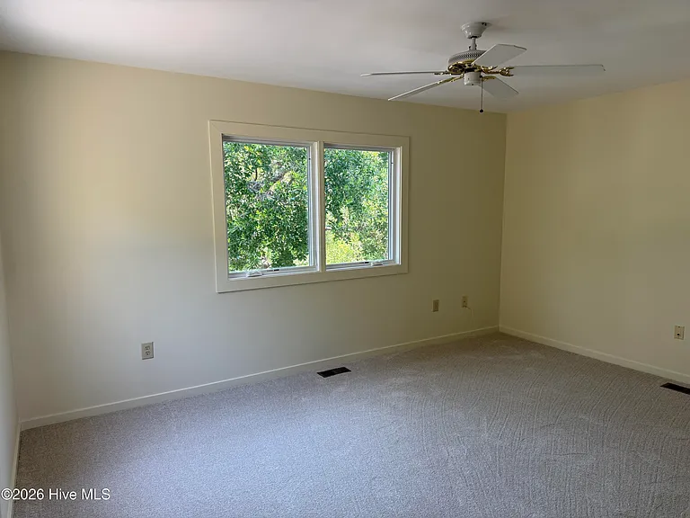 134 Lagoon Ln — Photo 13