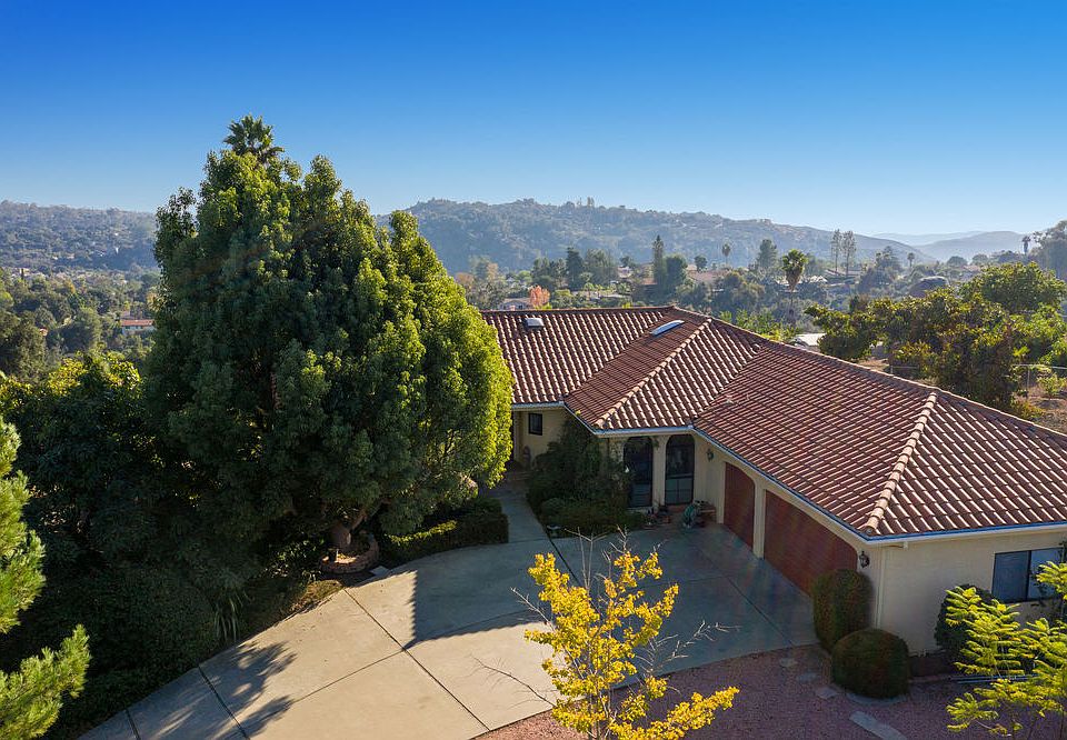 1st image of 28364 Tricia Pl