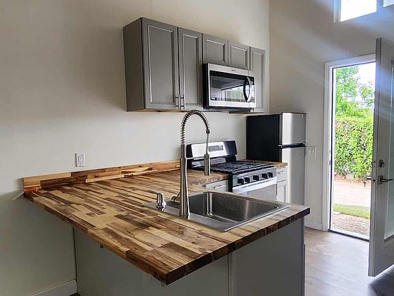 4th image of 3777 37th St #7