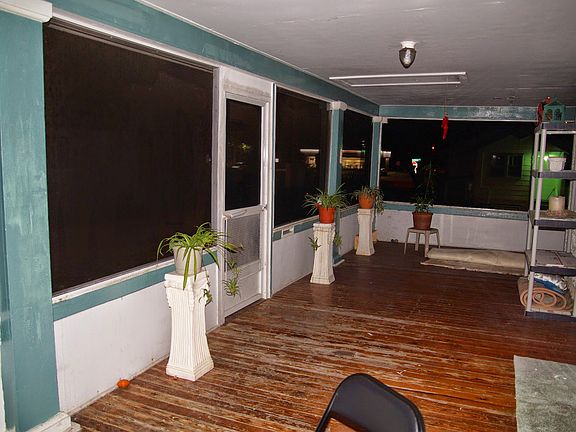2nd image of 307 Shady Pl